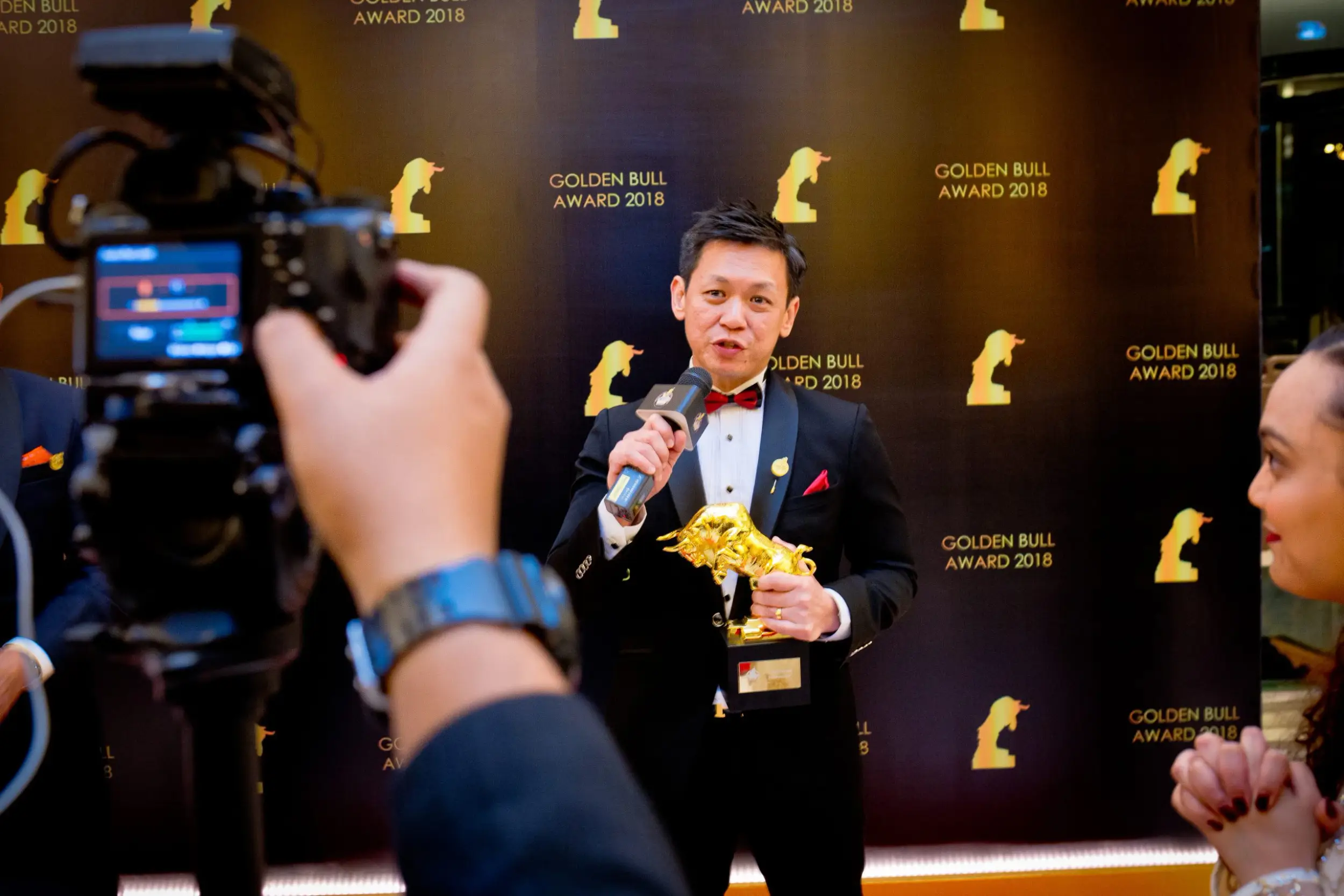 Receiving the Golden Bull Award